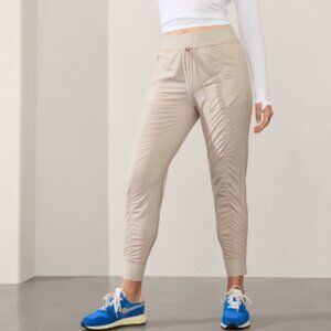 Athleta Attitude 2 Mid-Rise Pants with Pockets and Drawstring - Size 2 in Cream